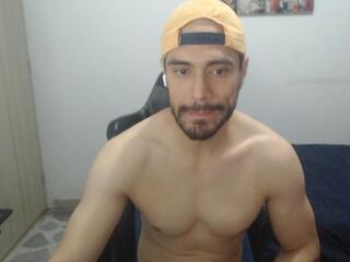 Jusstin I webcam flirt4free model stream image