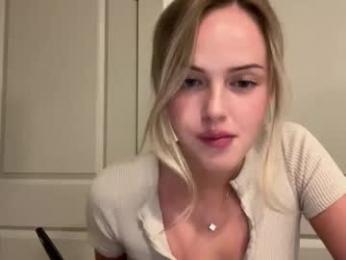 luvaimee webcam model stream image