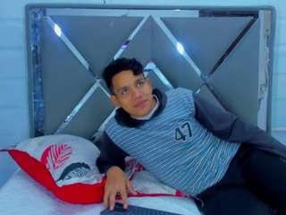 cute-menssex webcam camsoda model stream image