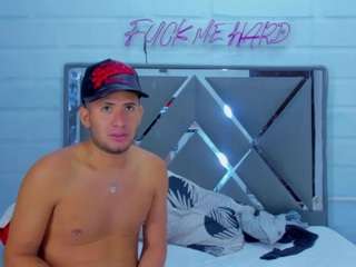 cute-menssex webcam model stream image