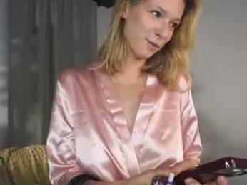 katie_dierse webcam model stream image