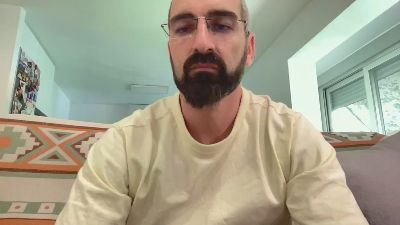 v1c70r1985 webcam model stream image