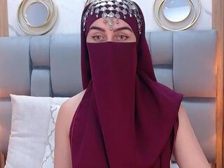 Aliah Manzur webcam model stream image