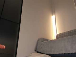 moonlovee webcam model stream image