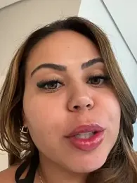 lariic webcam model stream image