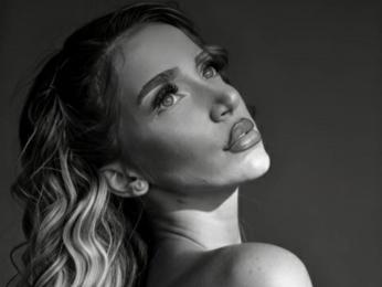 TiffanyAddams webcam model stream image