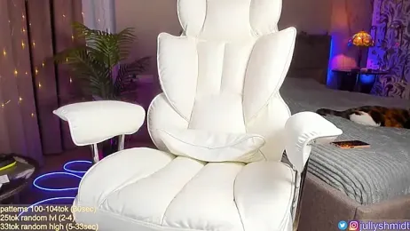 jullyshmidt webcam model stream image