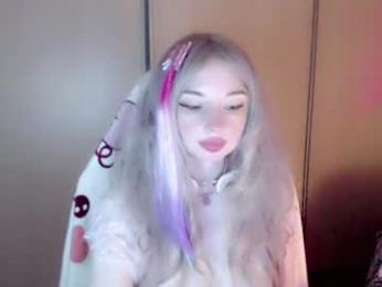 oh_pichuu webcam chaturbate model stream image