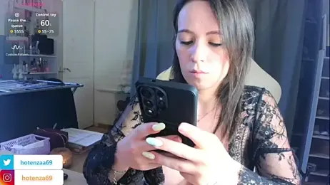 Hotenza69 webcam model stream image