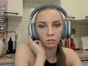 Fist-ashka webcam bongacams model stream image