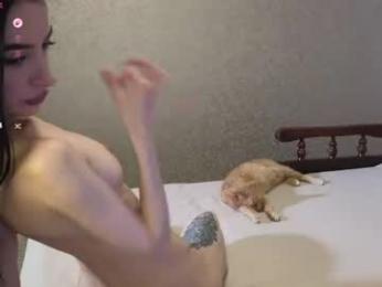 totallytiny_ webcam model stream image