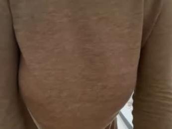 freckledeer webcam model stream image