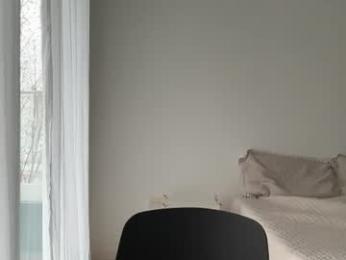 freckledeer webcam model stream image