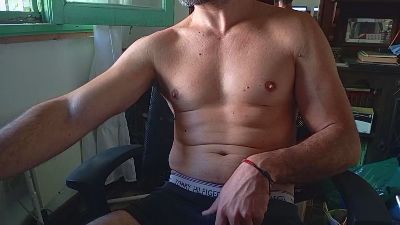 Lomur webcam model stream image