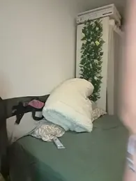 Megan_off webcam model stream image