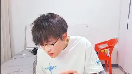 KK-cuteboy webcam model stream image