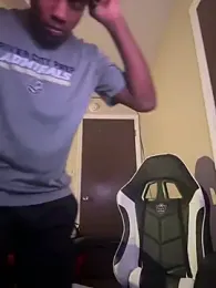 Bigdicktrick227 webcam model stream image