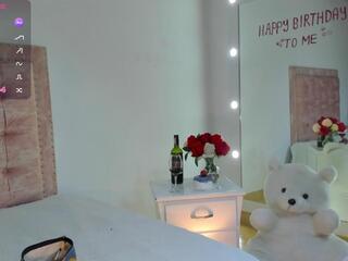 Mysti Calfairy webcam model stream image