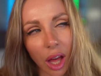 eva_fashionista webcam model stream image