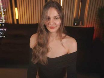 DiamondGoldie webcam model stream image