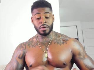Makonnen webcam flirt4free model stream image