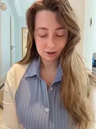 curvyflawless webcam model stream image