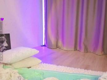 Spicy4u webcam bongacams model stream image