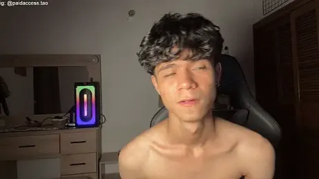 OopsAgain_ webcam model stream image