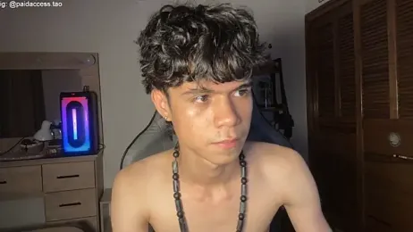 OopsAgain_ webcam model stream image