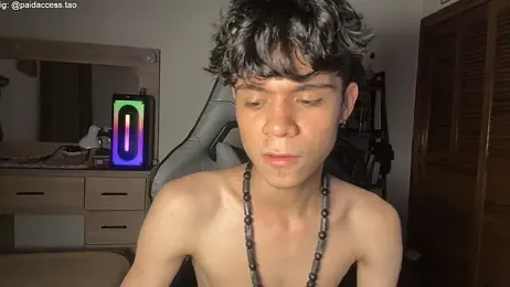 OopsAgain_ webcam model stream image