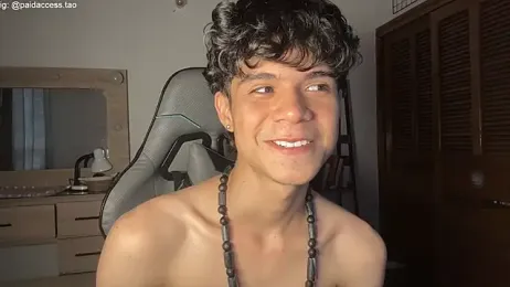 OopsAgain_ webcam model stream image