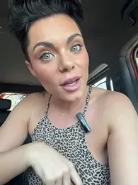 LukeLouHarvey webcam model stream image