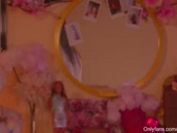 pretties_nay webcam chaturbate model stream image