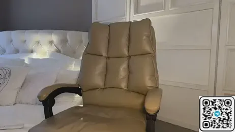 UrLillShy webcam stripchat model stream image