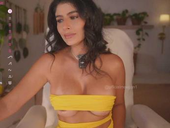 Meegan webcam bongacams model stream image