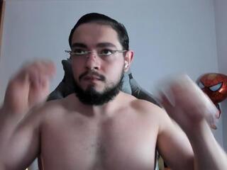 Luigi White webcam flirt4free model stream image