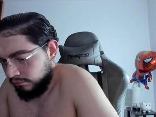 Luigi White webcam flirt4free model stream image