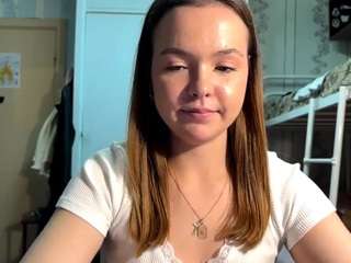 lucianicklow webcam model stream image