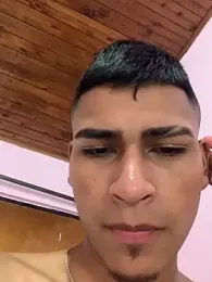Emiliano_Reyes webcam model stream image