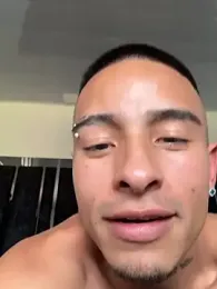 willclayy webcam model stream image