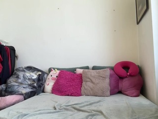 bratzdollchloe webcam model stream image