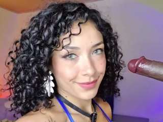 dani-moore webcam camsoda model stream image