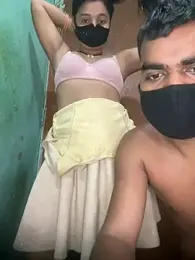 Suhani512 webcam model stream image
