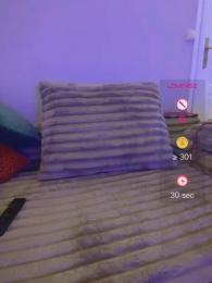 Romychouchou webcam model stream image