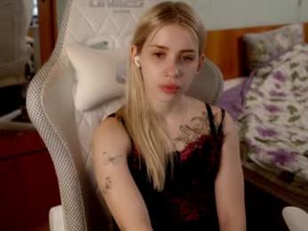 ho1yh01e webcam chaturbate model stream image