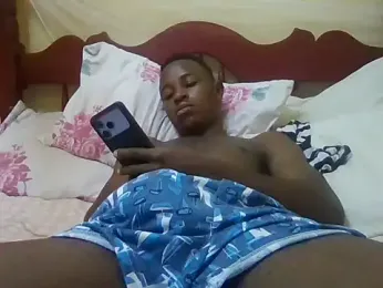 swthairydic webcam stripchat model stream image
