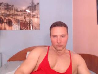 Hunky Muscle webcam model stream image
