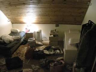voyeurcam-julmodels-whitebed-3 webcam model stream image
