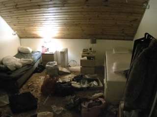 voyeurcam-julmodels-whitebed-3 webcam model stream image
