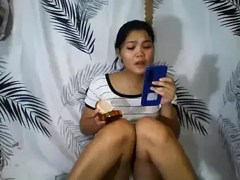 PinaySkinnyJust18 webcam model stream image